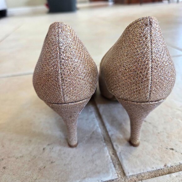 Women's size 6.5 Dream Paris Gold sparkly shoes - Picture 3 of 3